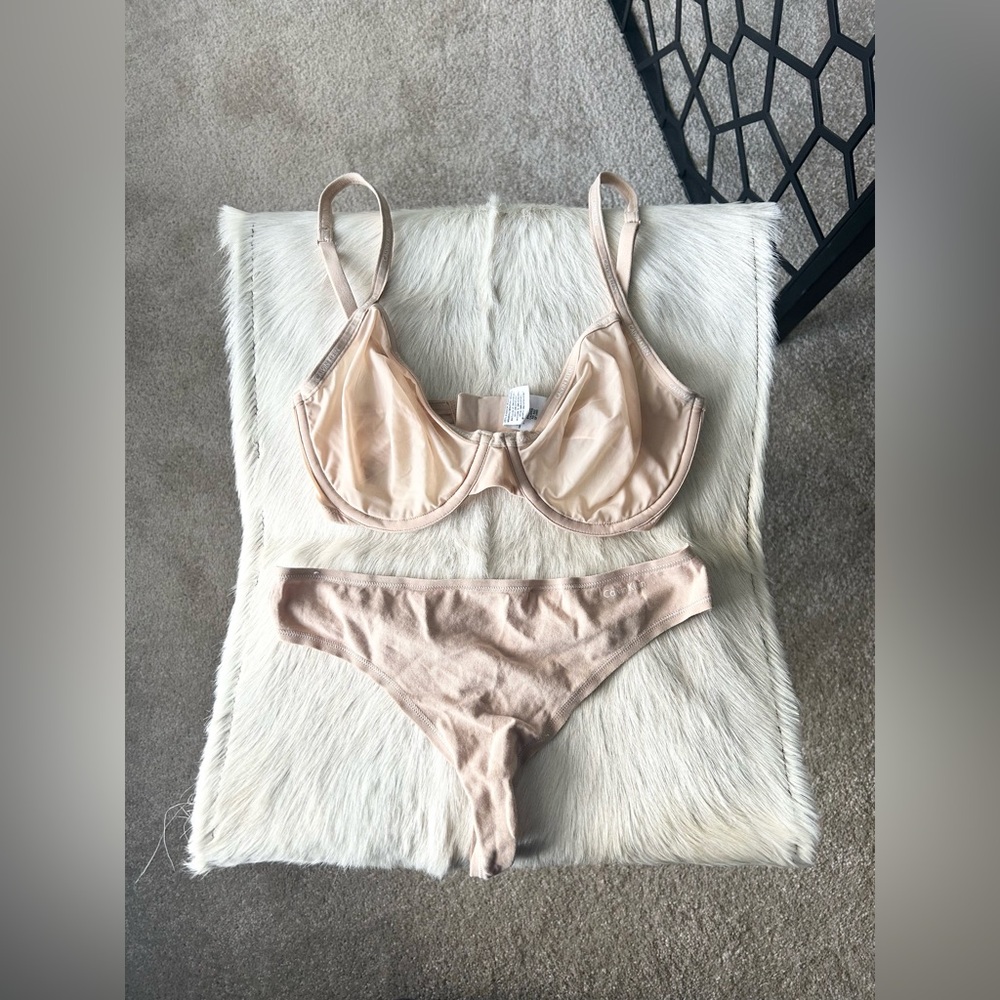 Calvin Klein Bra & Underwear Set